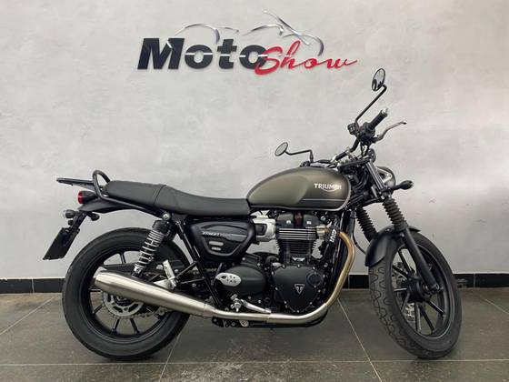 TRIUMPH STREET TWIN 